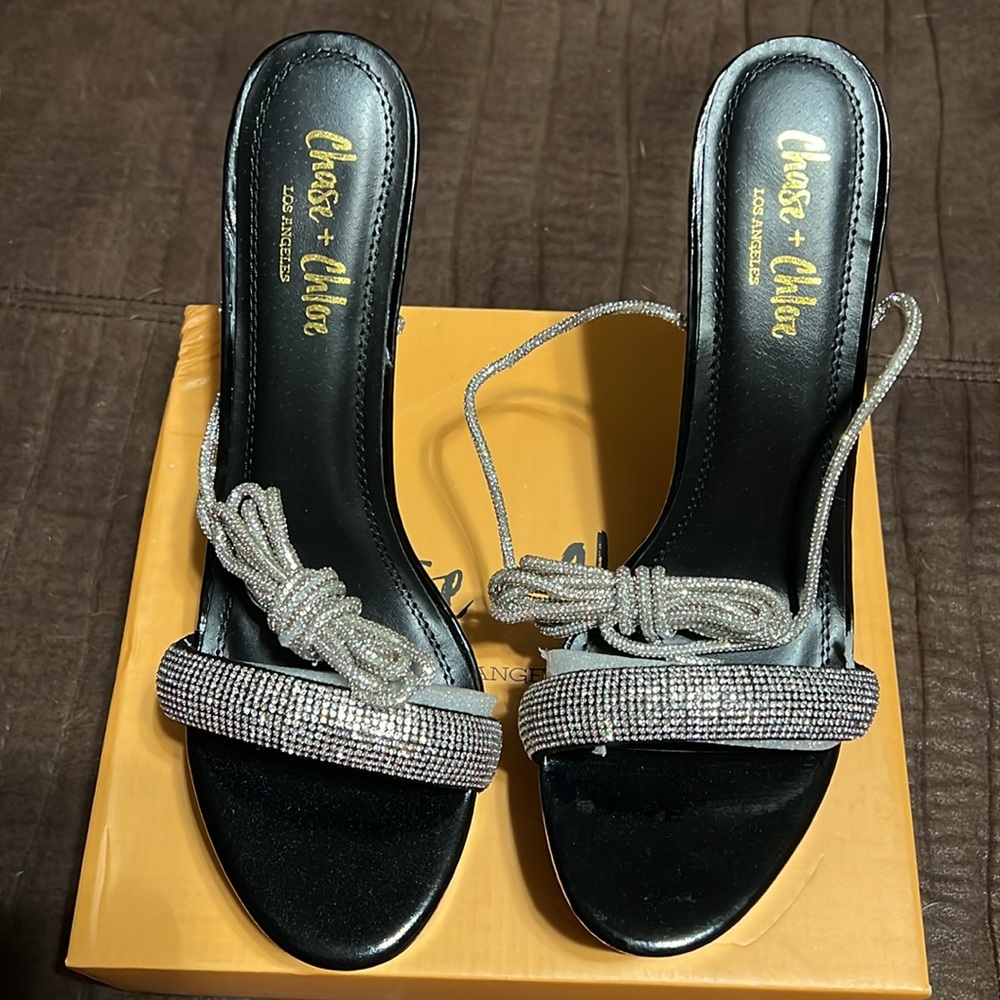 NWT CHASE AND CHLOE Alessia Rhinestone Platform Heels